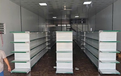 Lắp kệ siêu thị Tôn lỗ sang trọng tại Lâm Đồng