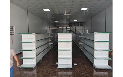Lắp kệ siêu thị Tôn lỗ sang trọng tại Lâm Đồng