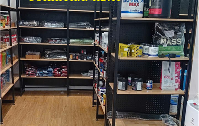 HOÀN THÀNH LẮP ĐẶT KỆ SIÊU THỊ TÔN LỖ MÀU ĐEN MÂM GỖ TẠI GÒ VẤP